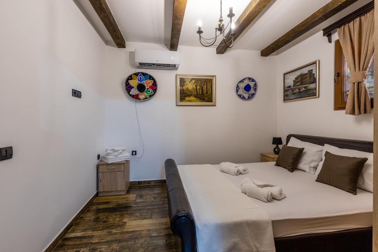 Luxury House Lotos Golubovci Exterior foto