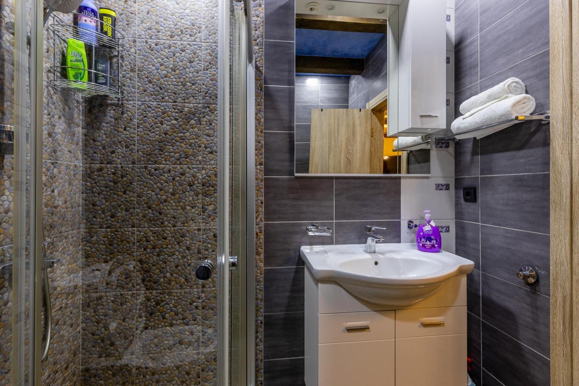 Luxury House Lotos Golubovci Exterior foto